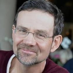 Richard Watts headshot