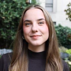 Julia Napier headshot